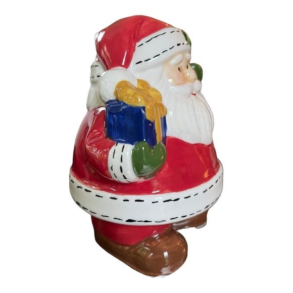 Delton Products Santa & Mrs Claus Adorable Hand Painted Salt & Pepper Shakers - Picture 7 of 15
